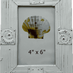 Scallop Shells Picture Frame w Metal plaques 6" x 4"