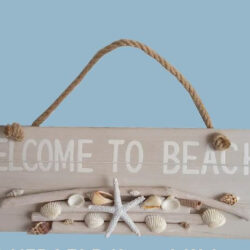 Driftwood welcome to Beach sign 39cm
